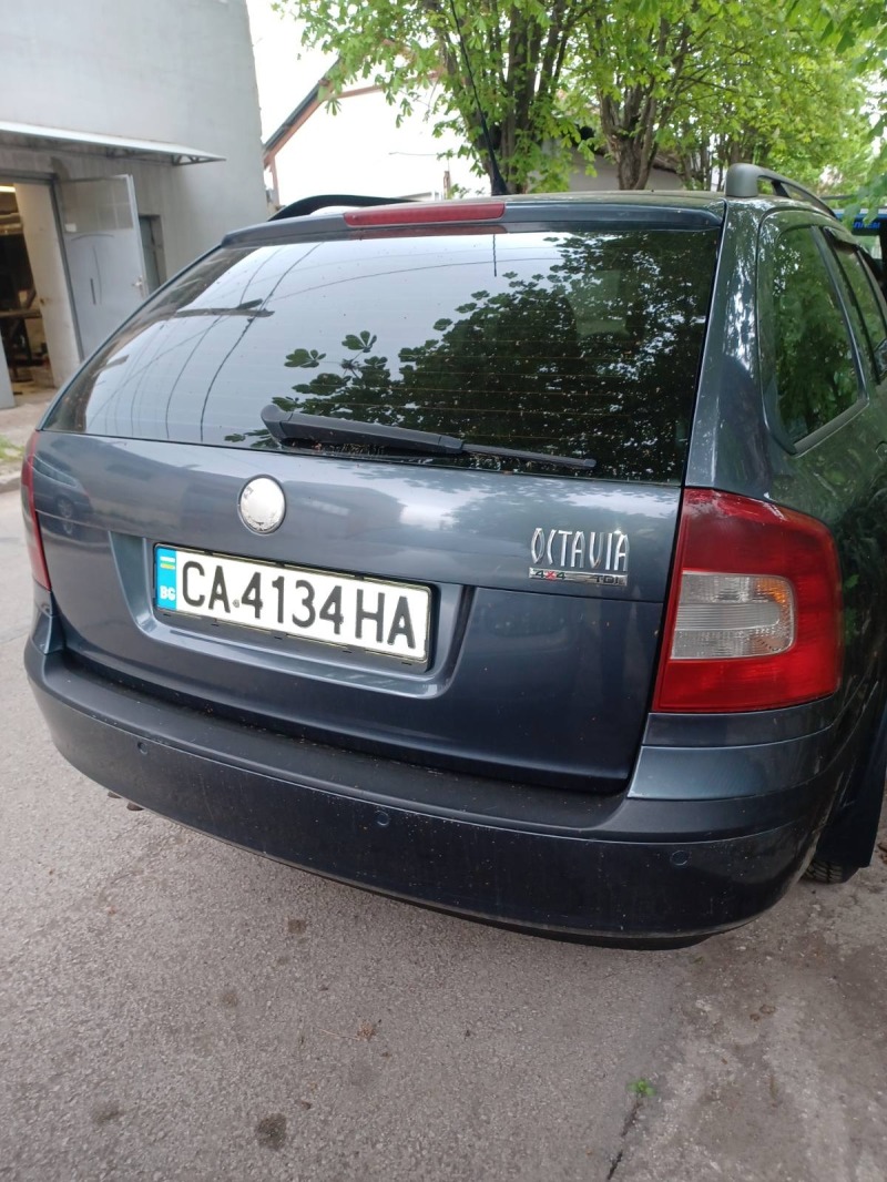 Skoda Octavia, снимка 7 - Автомобили и джипове - 45356257