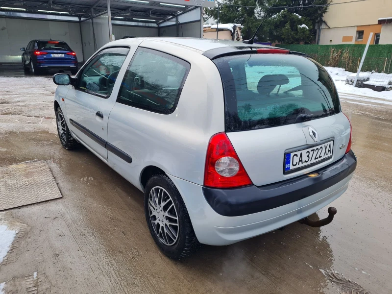 Renault Clio 1.4 16v Automat, снимка 6 - Автомобили и джипове - 49415039