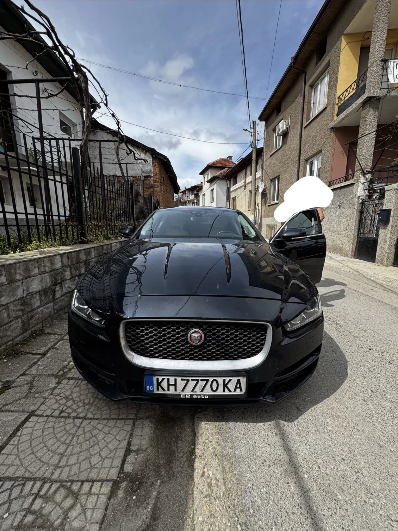 Jaguar XE