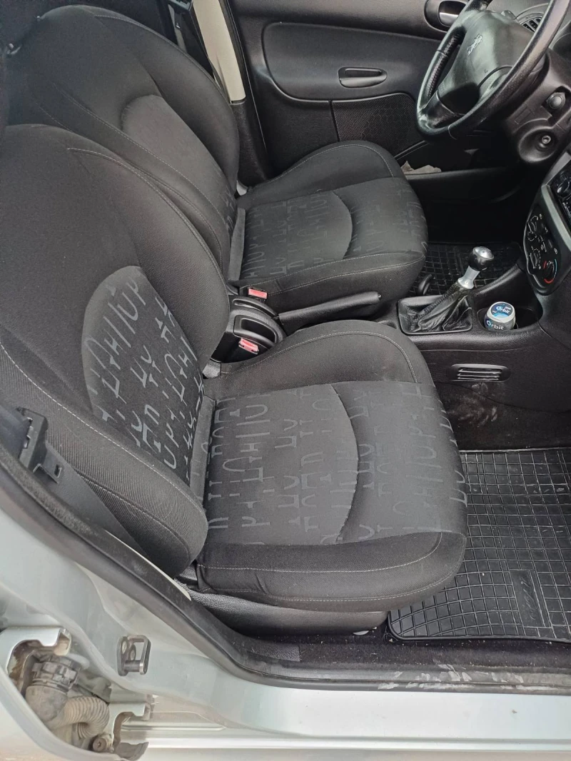 Peugeot 206 2.0 HDI XS, снимка 12 - Автомобили и джипове - 52011032
