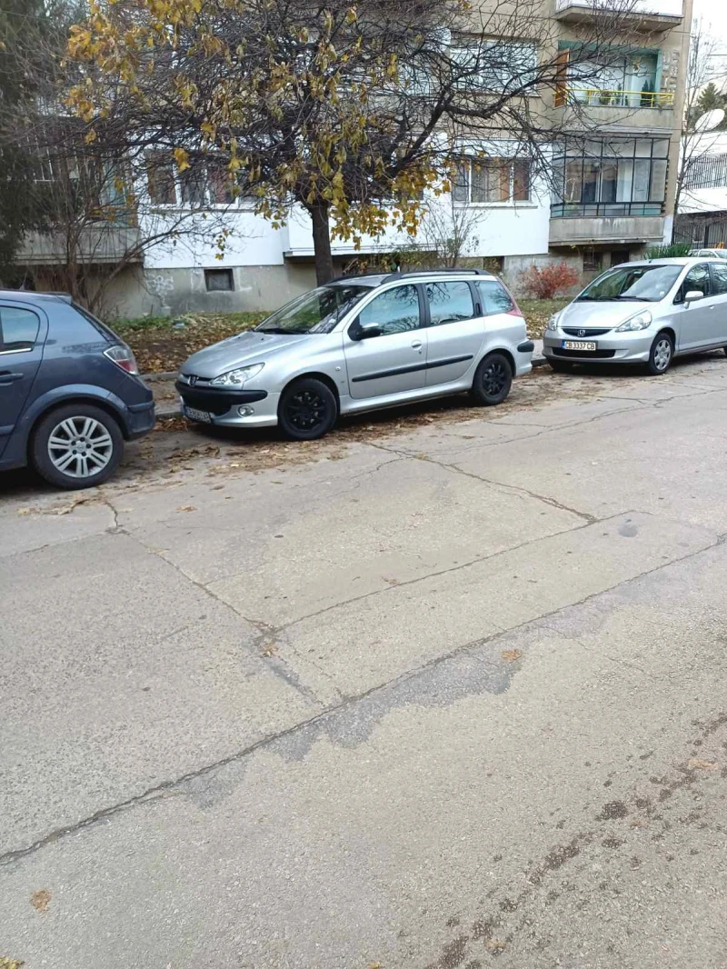 Peugeot 206 2.0 HDI XS, снимка 17 - Автомобили и джипове - 52011032