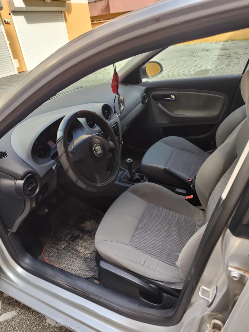 Seat Ibiza, снимка 7 - Автомобили и джипове - 53039533