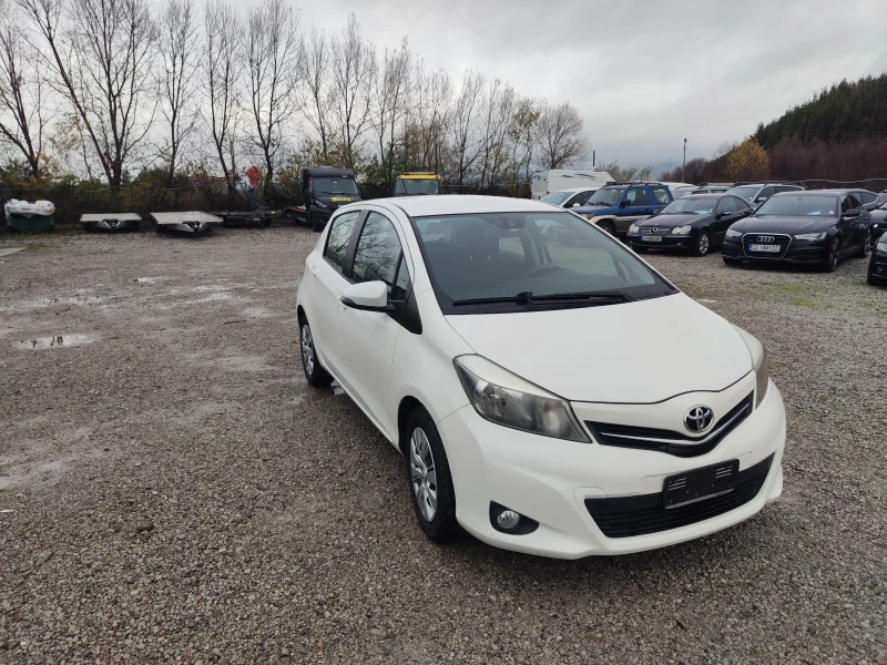Toyota Yaris 1.0 EVRO 5B, снимка 2 - Автомобили и джипове - 52518004