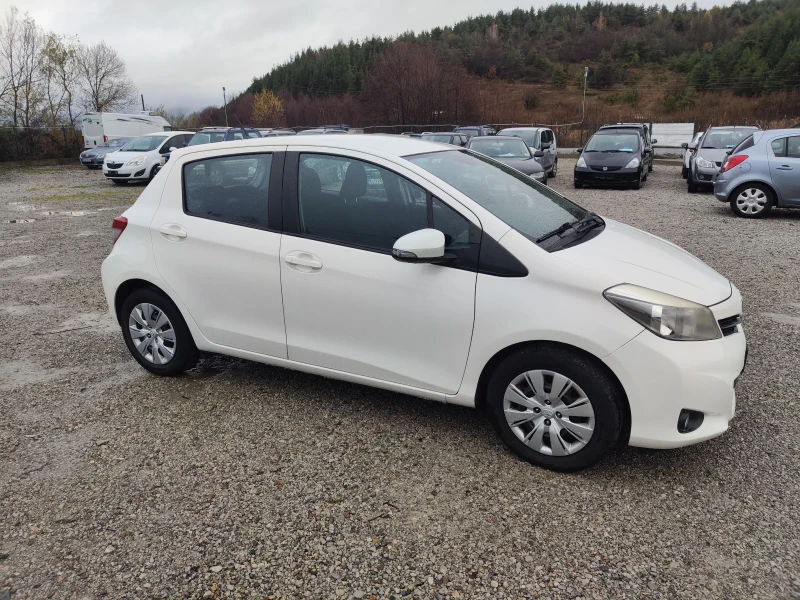 Toyota Yaris 1.0 EVRO 5B, снимка 5 - Автомобили и джипове - 52518004