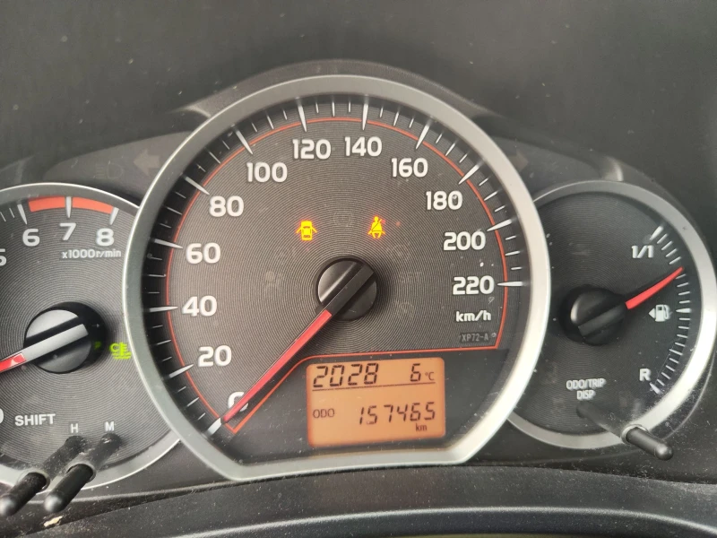 Toyota Yaris 1.0 EVRO 5B, снимка 13 - Автомобили и джипове - 52518004