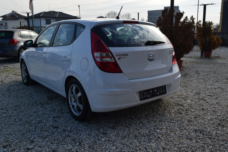 Hyundai I30 1.4i Газ* 109 kc* , снимка 4 - Автомобили и джипове - 52858490