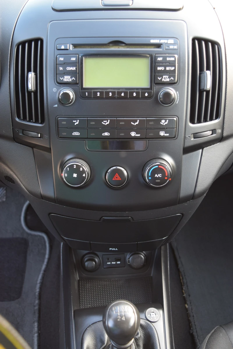 Hyundai I30 1.4i Газ* 109 kc* , снимка 15 - Автомобили и джипове - 52858490