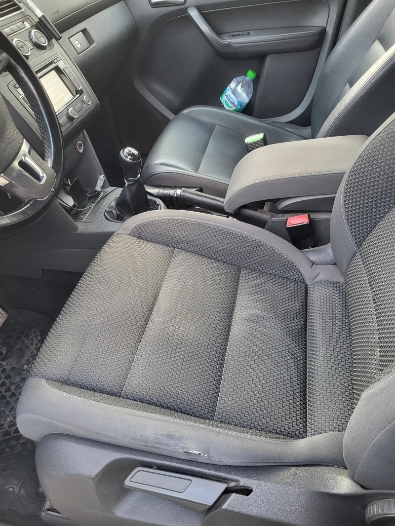 VW Touran 1.4, снимка 11 - Автомобили и джипове - 53010769