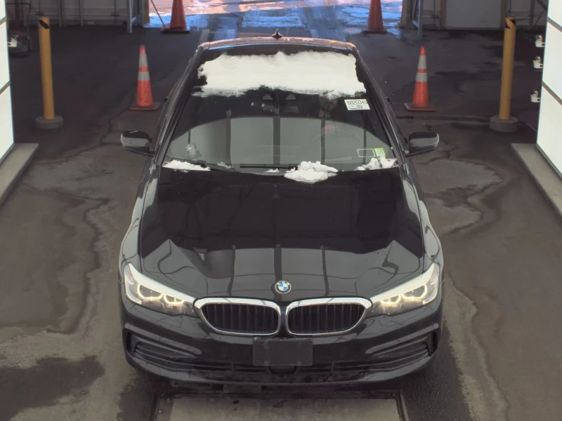 BMW 530 i xDrive, снимка 2 - Автомобили и джипове - 53298960