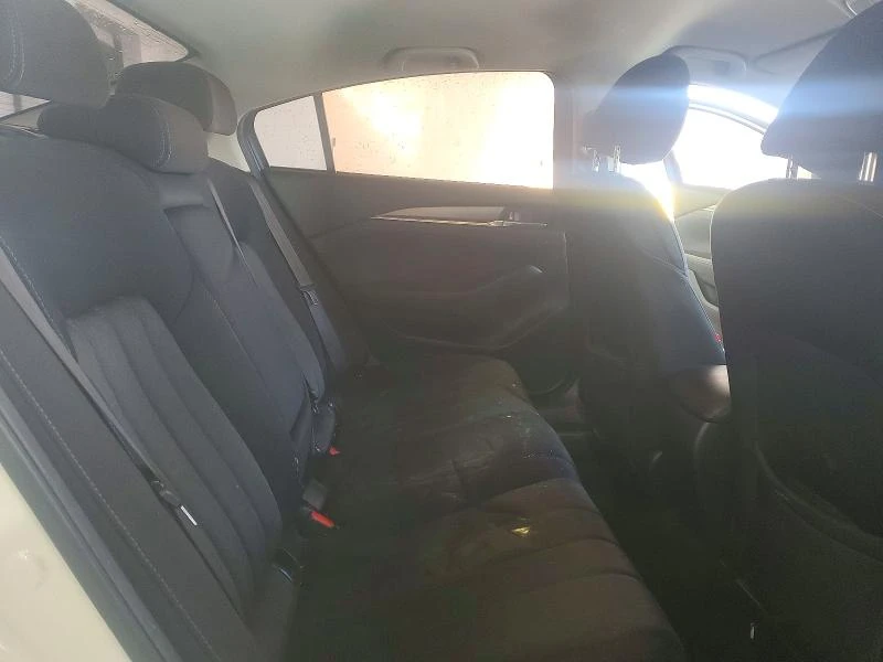 Mazda 6 2.5L 4 FRONT WHEEL DRIVE, снимка 11 - Автомобили и джипове - 53802998