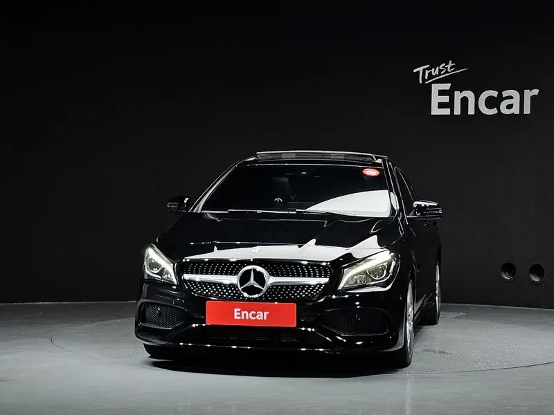 Mercedes-Benz CLA 220 Amg Line, снимка 3 - Автомобили и джипове - 55110497