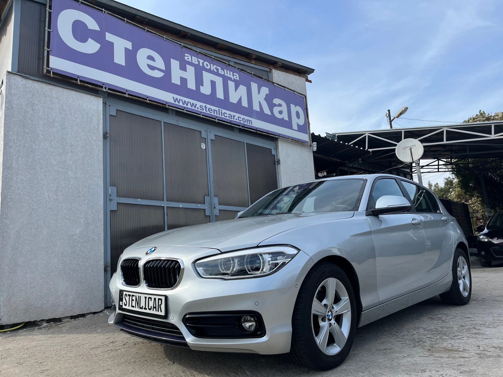 BMW 118  FACELIFT + LED + NAVI, снимка 1