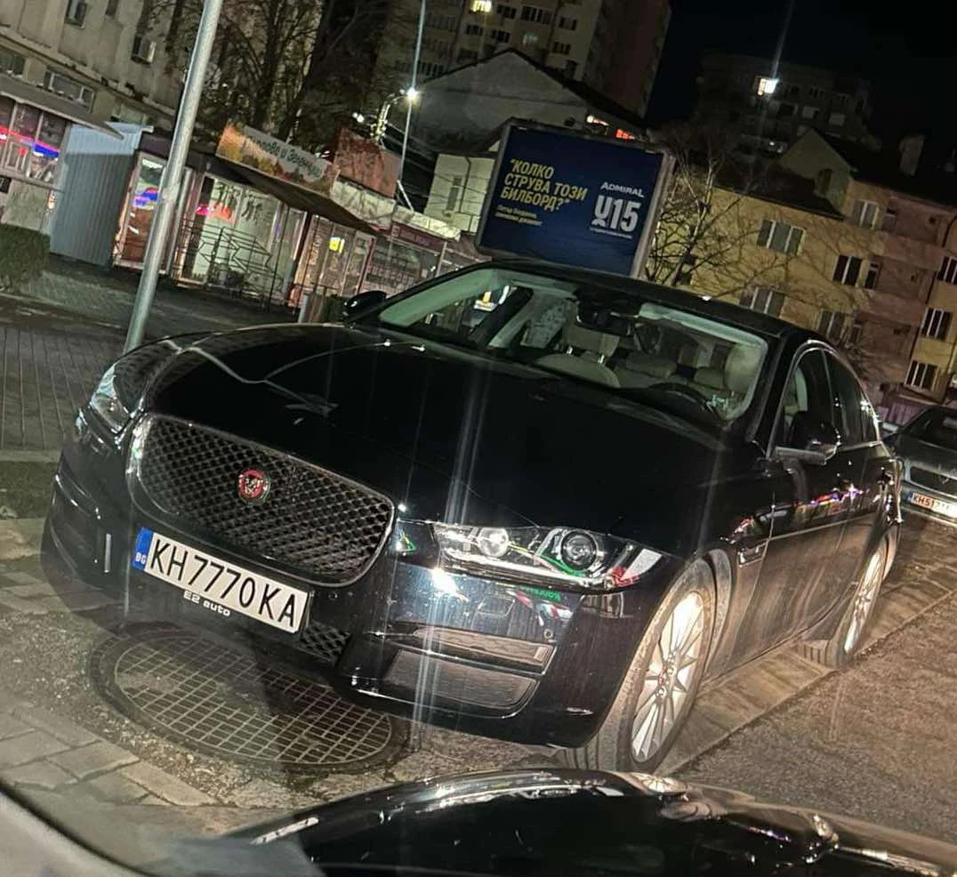 Jaguar XE  - изображение 3
