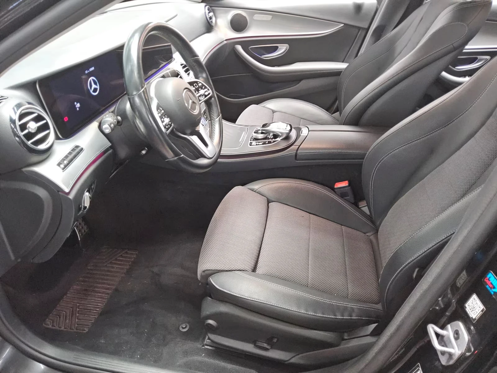 Mercedes-Benz E 220 d* Distronic* MB-LED - изображение 8