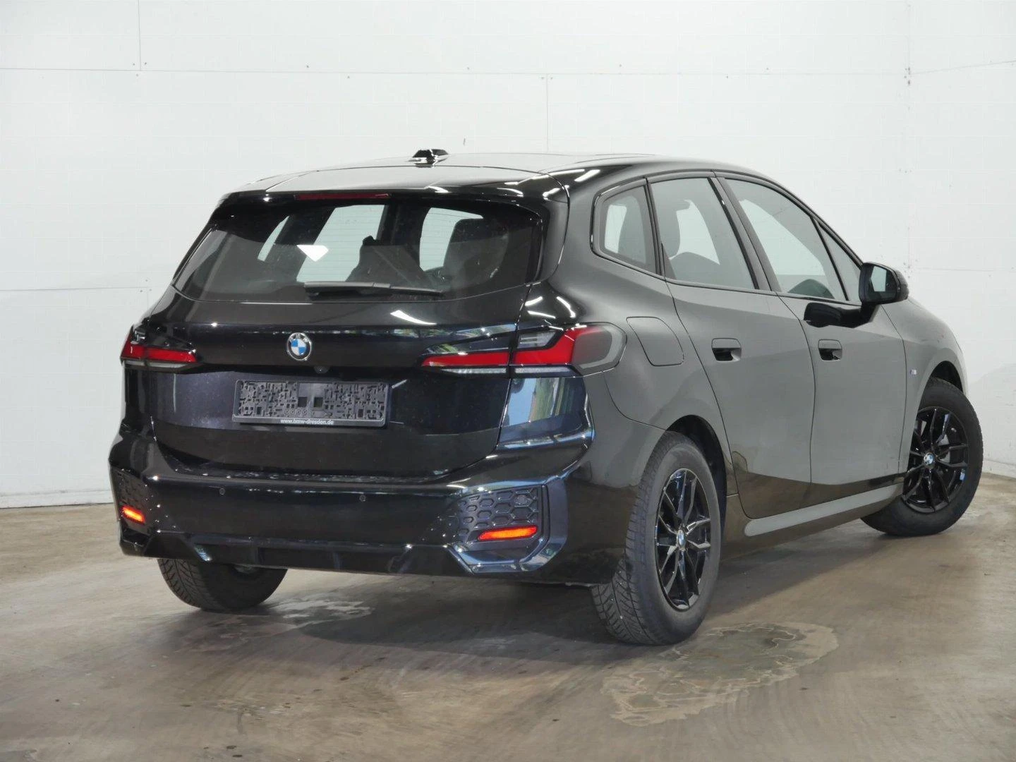 BMW 218 i Active Tourer Steptronic - изображение 3