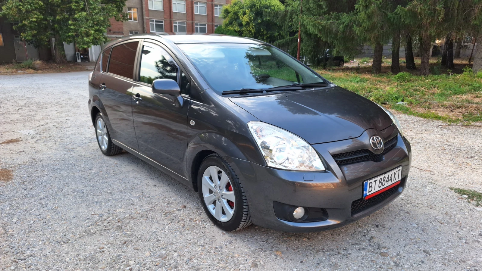 Toyota Corolla verso 2.2 136 к.с 6+ 1 - изображение 3
