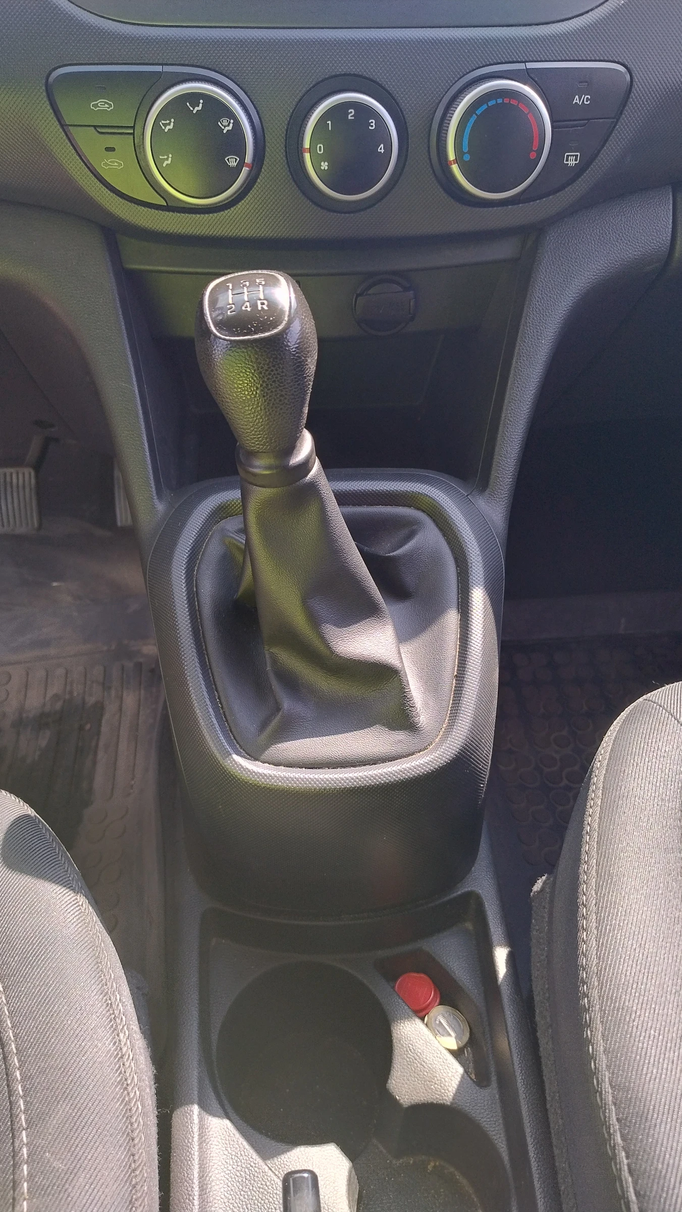 Hyundai I10 1000 LPG / 68 кс - изображение 10