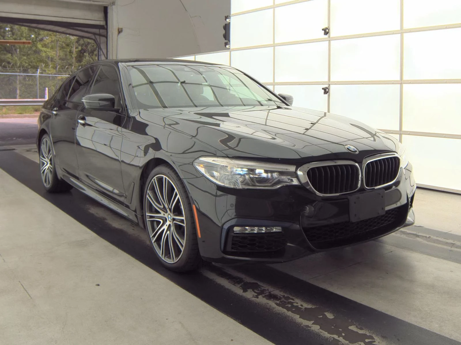BMW 540 M-PACK* МАСАЖ* ДИСТРОНИК* ВАКУМ* 360* HEADUP* FULL - изображение 3