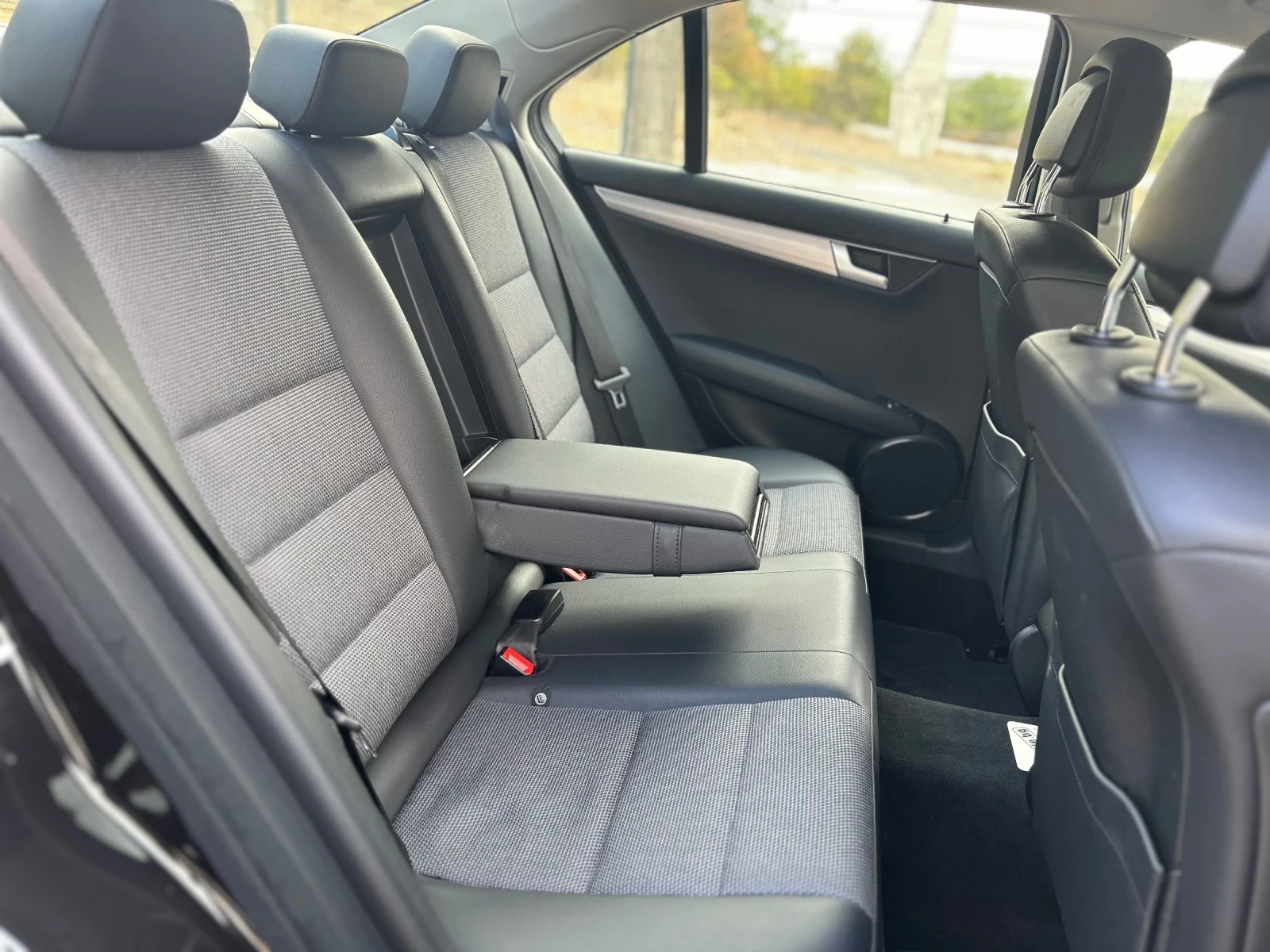 Mercedes-Benz C 220 CDI AVANTGARDE LED XENON NAVI | Mobile.bg   13