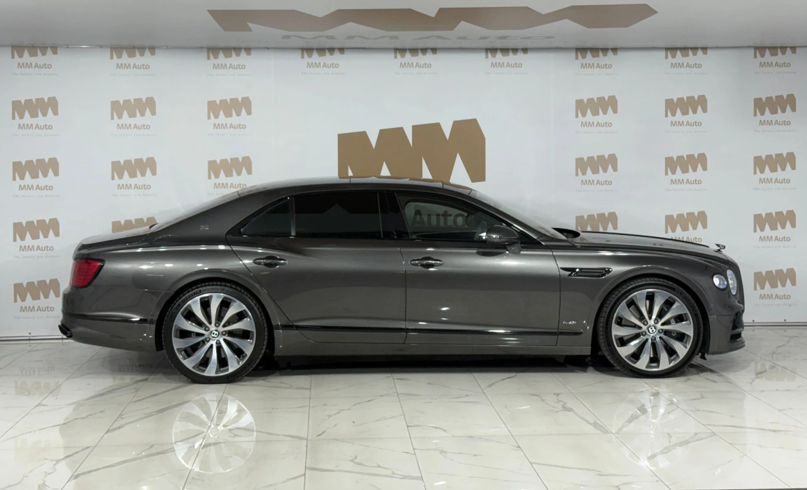 Bentley Flying Spur W12* FirstEdition* HuD* Pano* Massage* Naim - изображение 3