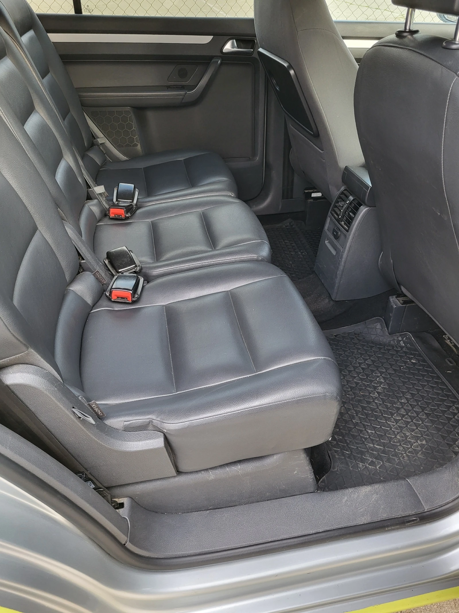 VW Touran 1.4 - изображение 9