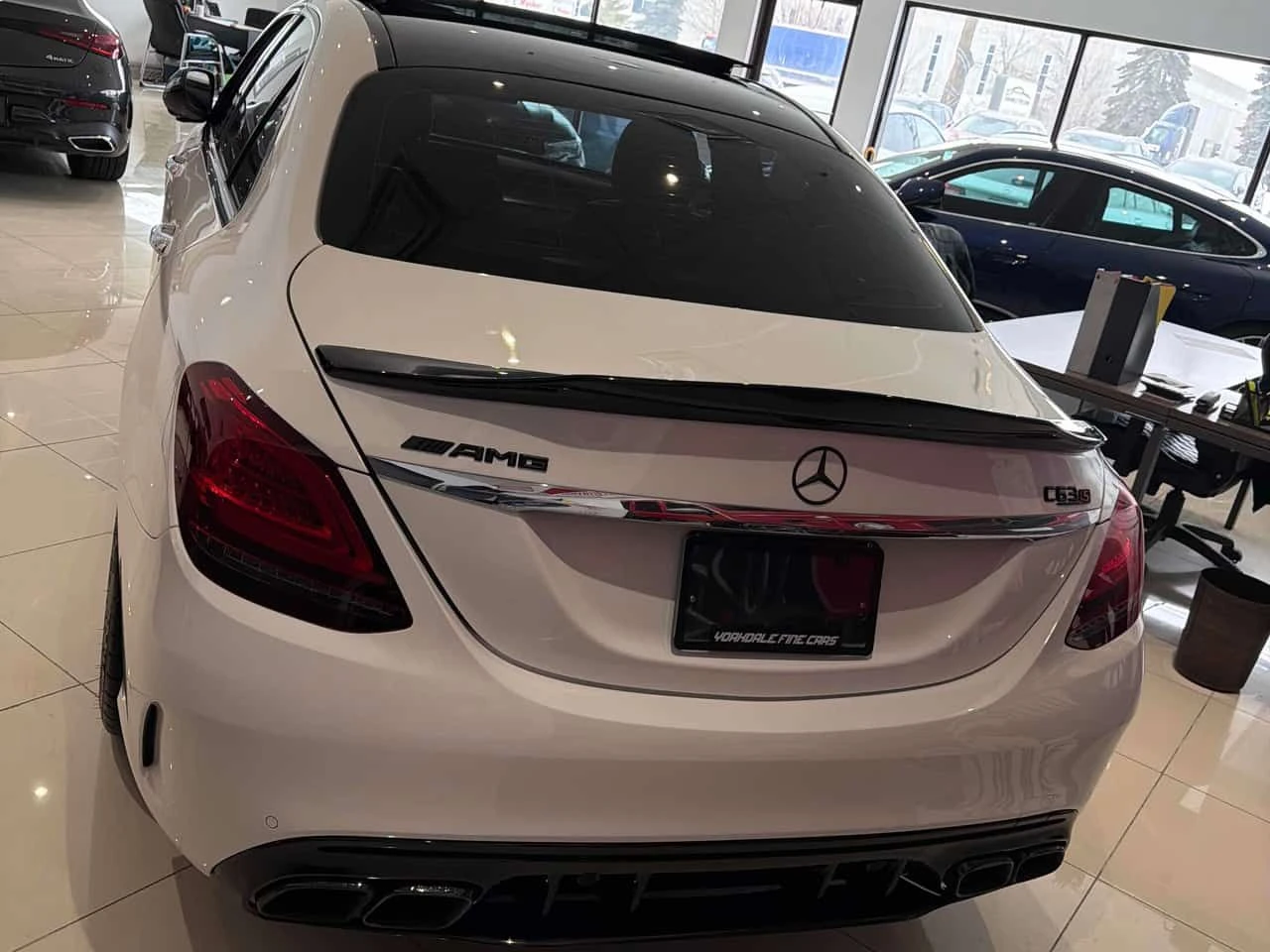 Mercedes-Benz C 63 AMG S| HEAD-UP DISPLAY| BURMESTER| ПОДГРЕВИ| CARFAX  - изображение 4