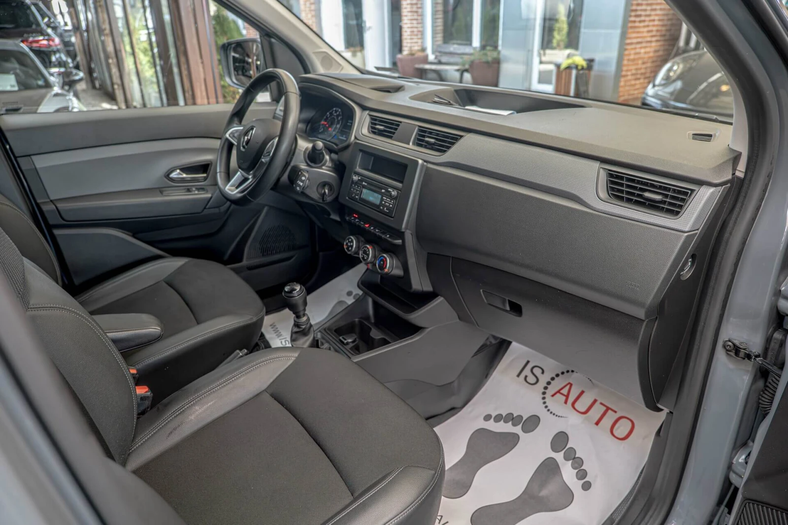 Renault Express 1.5Blue dCi/Подгрев/Климатик/Парктроник/Blind Spot - изображение 8