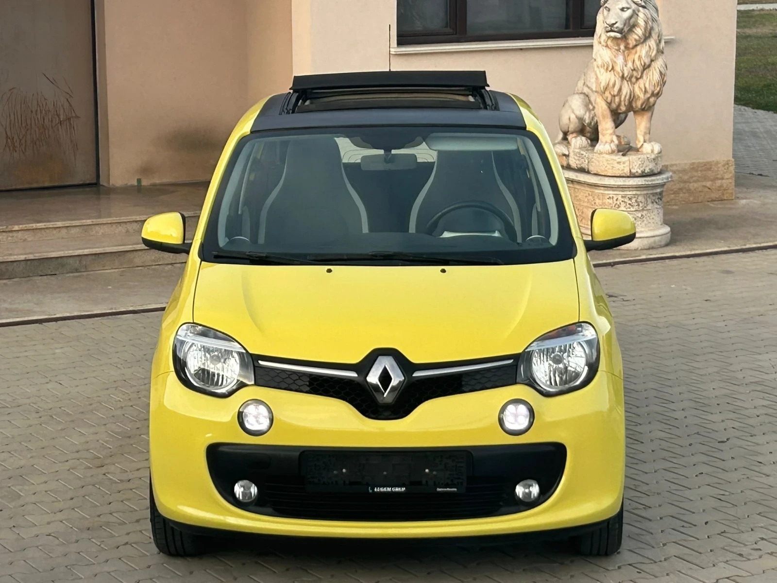 Renault Twingo SCA EDC  CABRIOLET AUTOMATIC EURO 6B, снимка 15 - Автомобили и джипове - 53829311