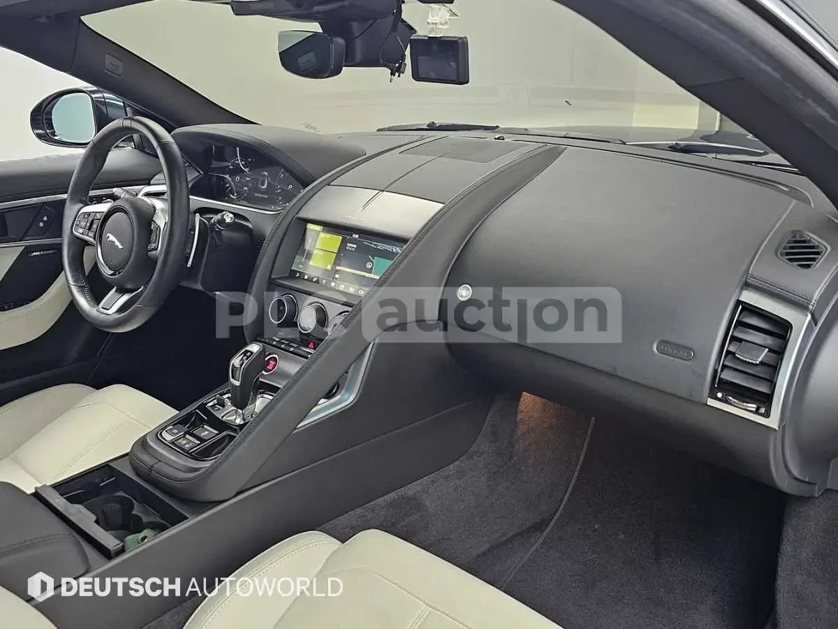 Jaguar F-Type DIGITAL/ШИБЕДАХ/ЛИЗИНГ ОТ 560 ЕВРО НА МЕСЕЦ, снимка 7 - Автомобили и джипове - 54112211