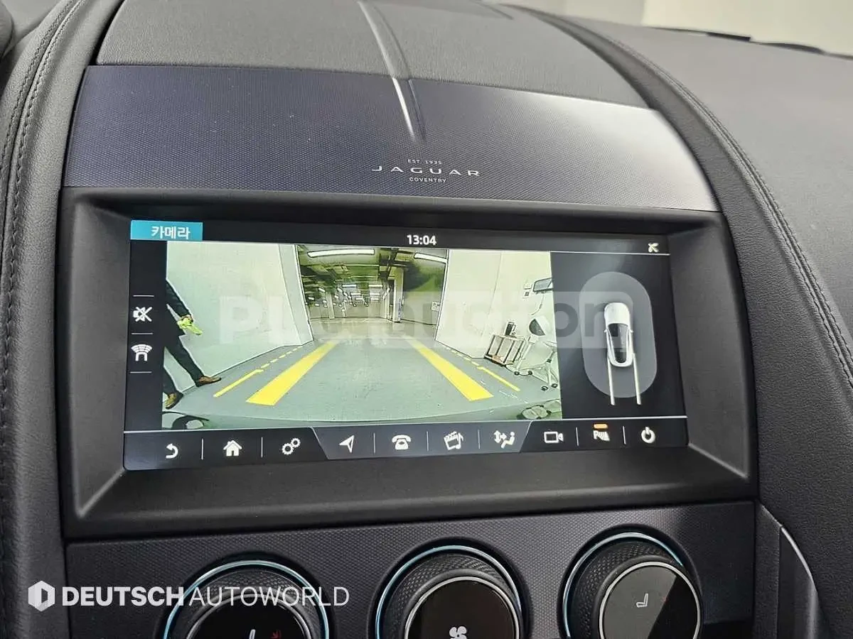 Jaguar F-Type DIGITAL/ШИБЕДАХ/ЛИЗИНГ ОТ 560 ЕВРО НА МЕСЕЦ, снимка 13 - Автомобили и джипове - 54112211