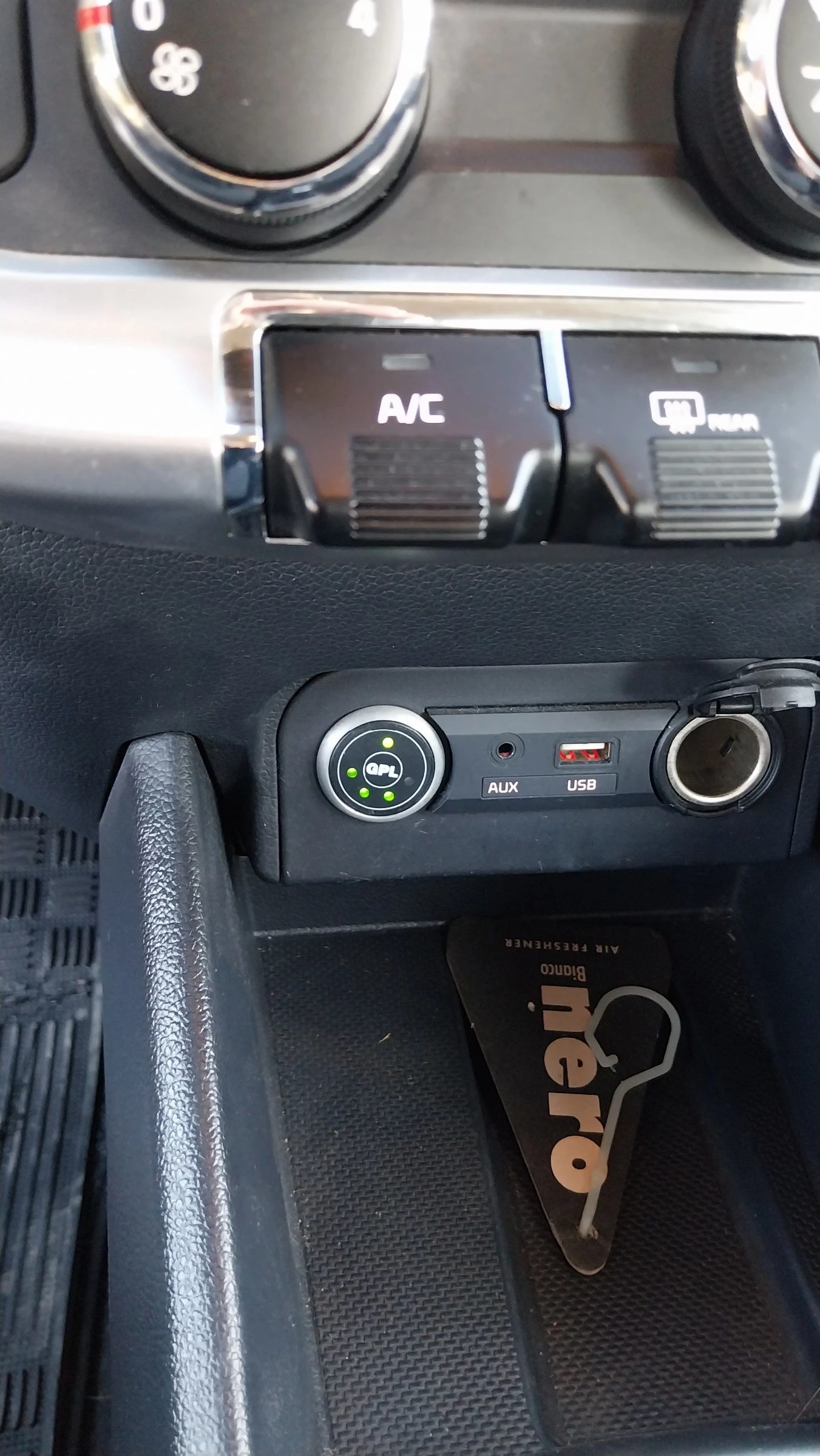 Kia Rio LPG, снимка 10 - Автомобили и джипове - 54416189