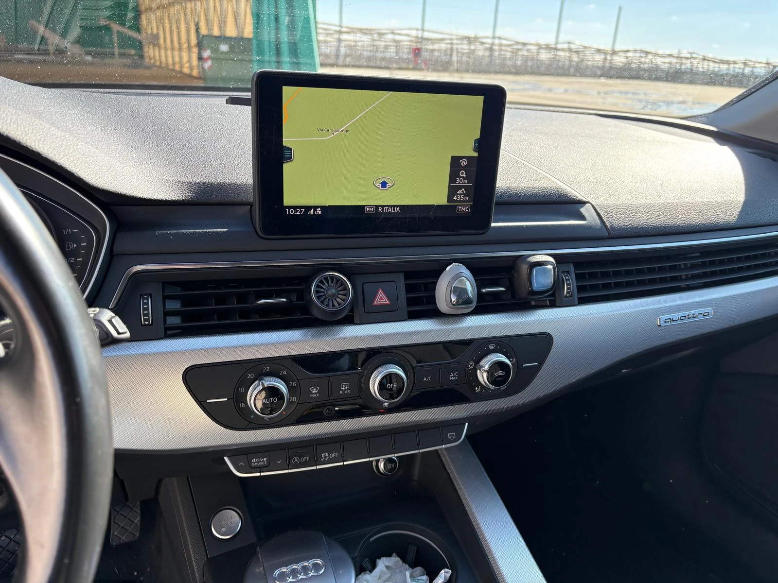 Audi A4 2.0tdi quattro, снимка 3 - Автомобили и джипове - 54495443