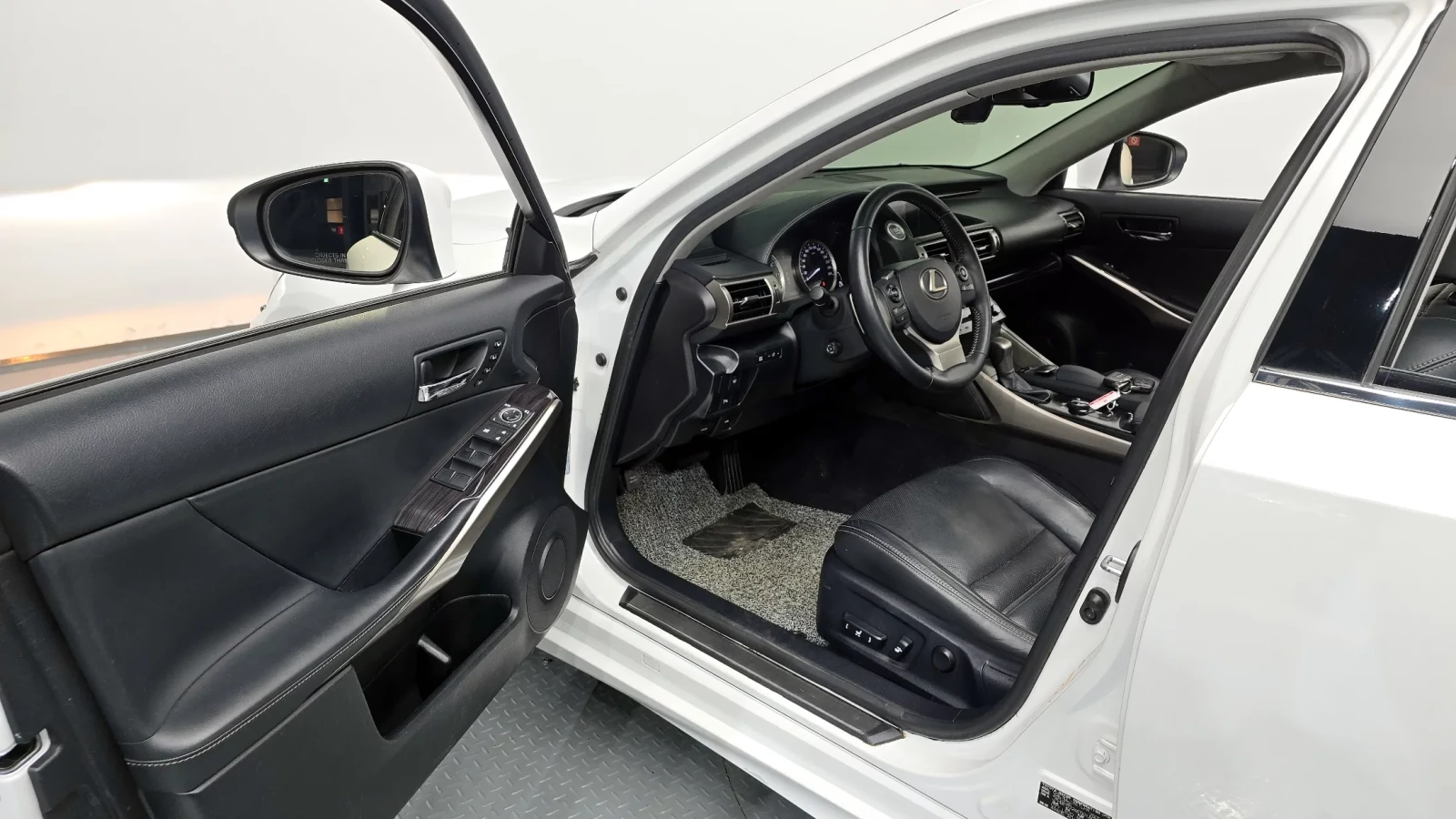 Lexus IS 250 * V6 * ОБДУХ * ЛЮК * КАМЕРА, снимка 11 - Автомобили и джипове - 54753058