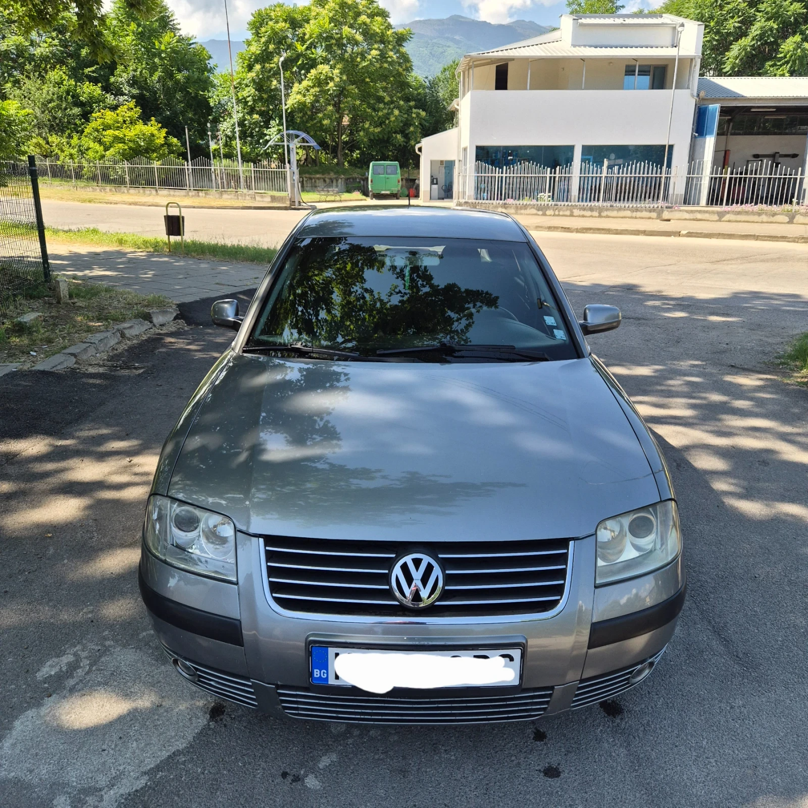 VW Passat 1.9 131, снимка 2 - Автомобили и джипове - 54972650