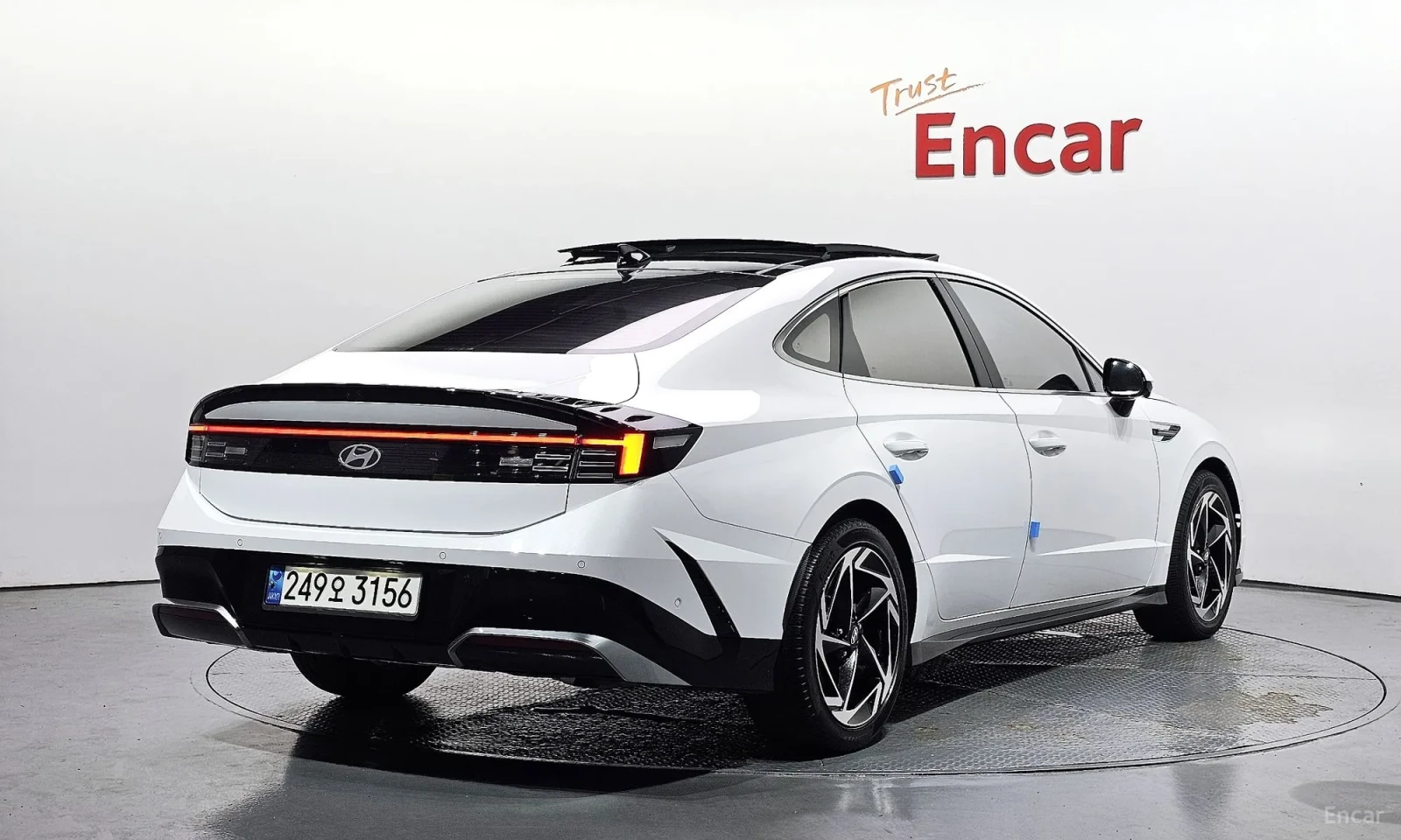 Hyundai Sonata HYBRID* FULL* BOSE* 50000KM!!!, снимка 2 - Автомобили и джипове - 55058106