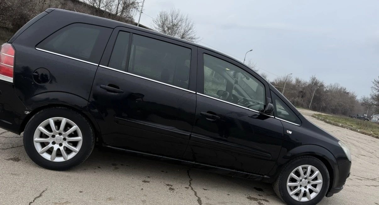 Opel Zafira, снимка 5 - Автомобили и джипове - 55179381