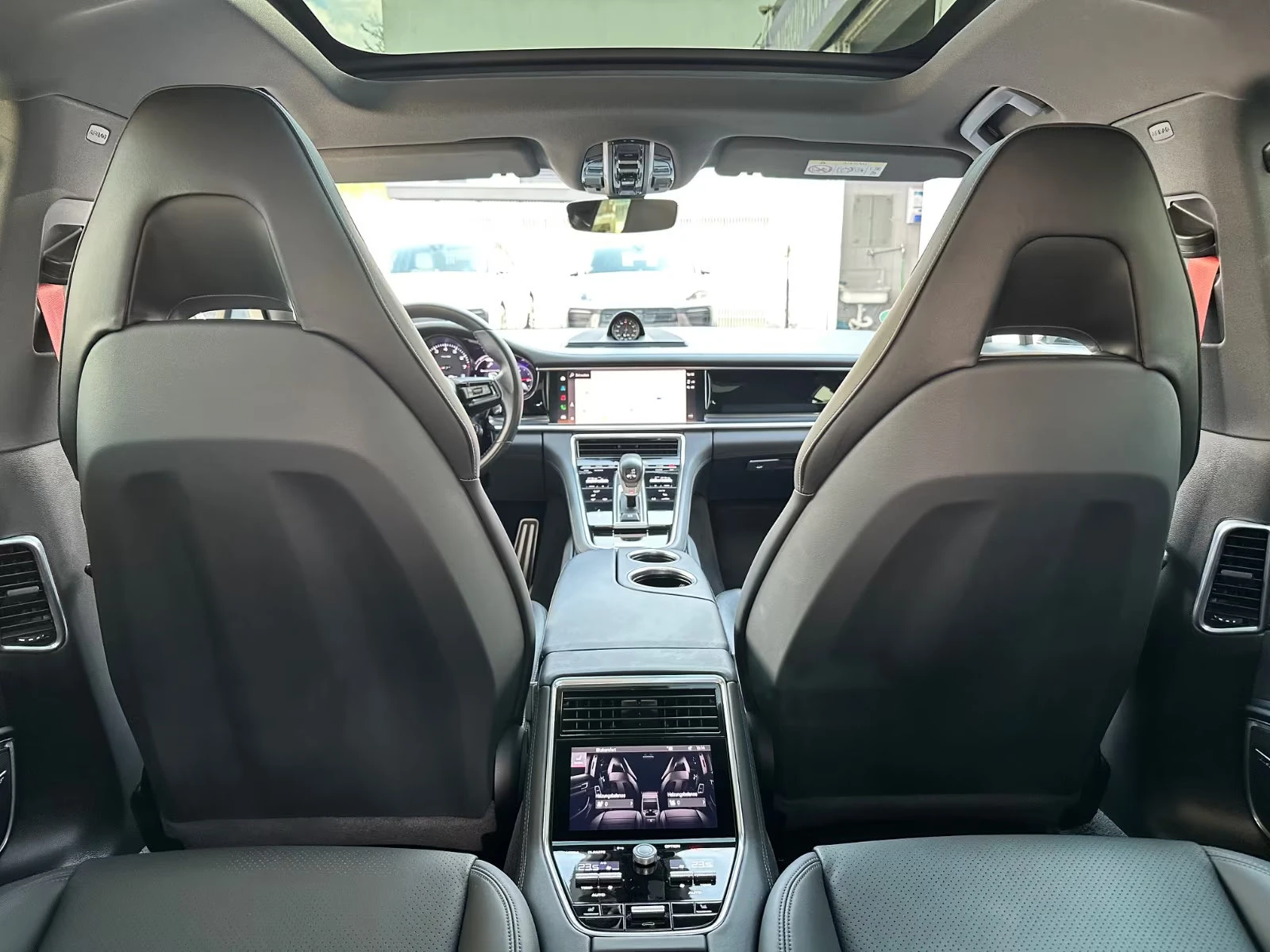 Porsche Panamera SPORT/330HP/PANO/HUD/360/SP-CHRONO/21/ACC/556z, снимка 12 - Автомобили и джипове - 55206464