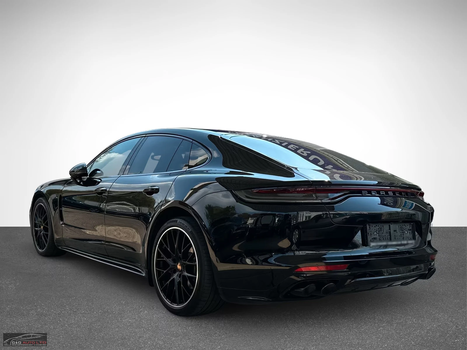 Porsche Panamera SPORT/330HP/PANO/HUD/360/SP-CHRONO/21/ACC/556z, снимка 2 - Автомобили и джипове - 55206464