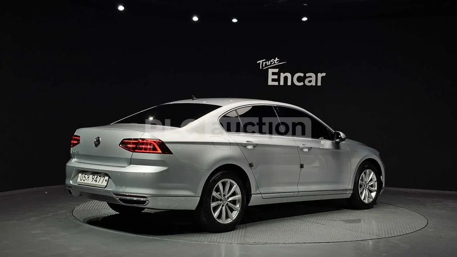 VW Passat 2.0TDI GT PANO/360CAM/FULL/MEMORY, снимка 2 - Автомобили и джипове - 55225430