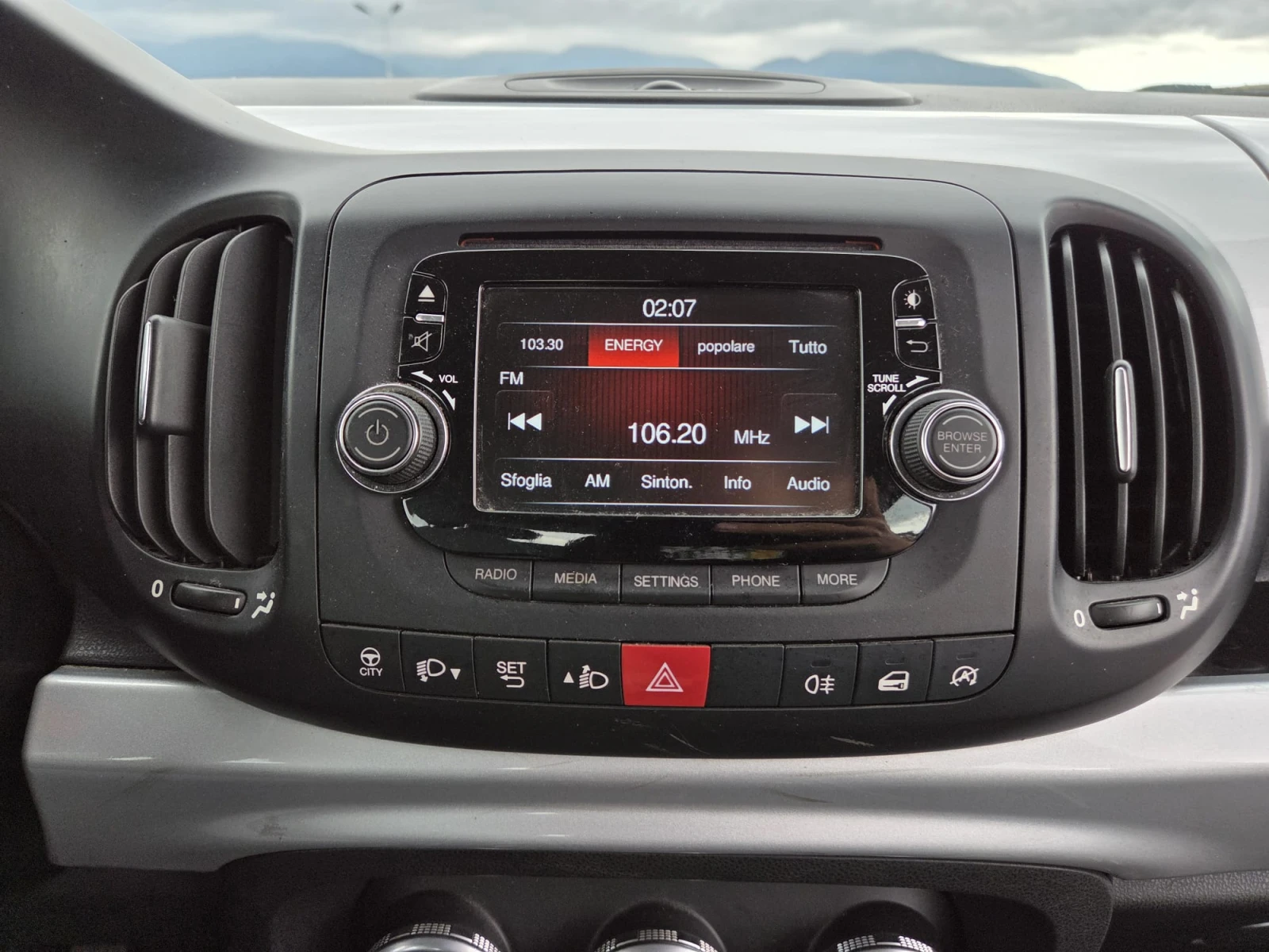 Fiat 500L 1.3 multi jet, снимка 11 - Автомобили и джипове - 55409247
