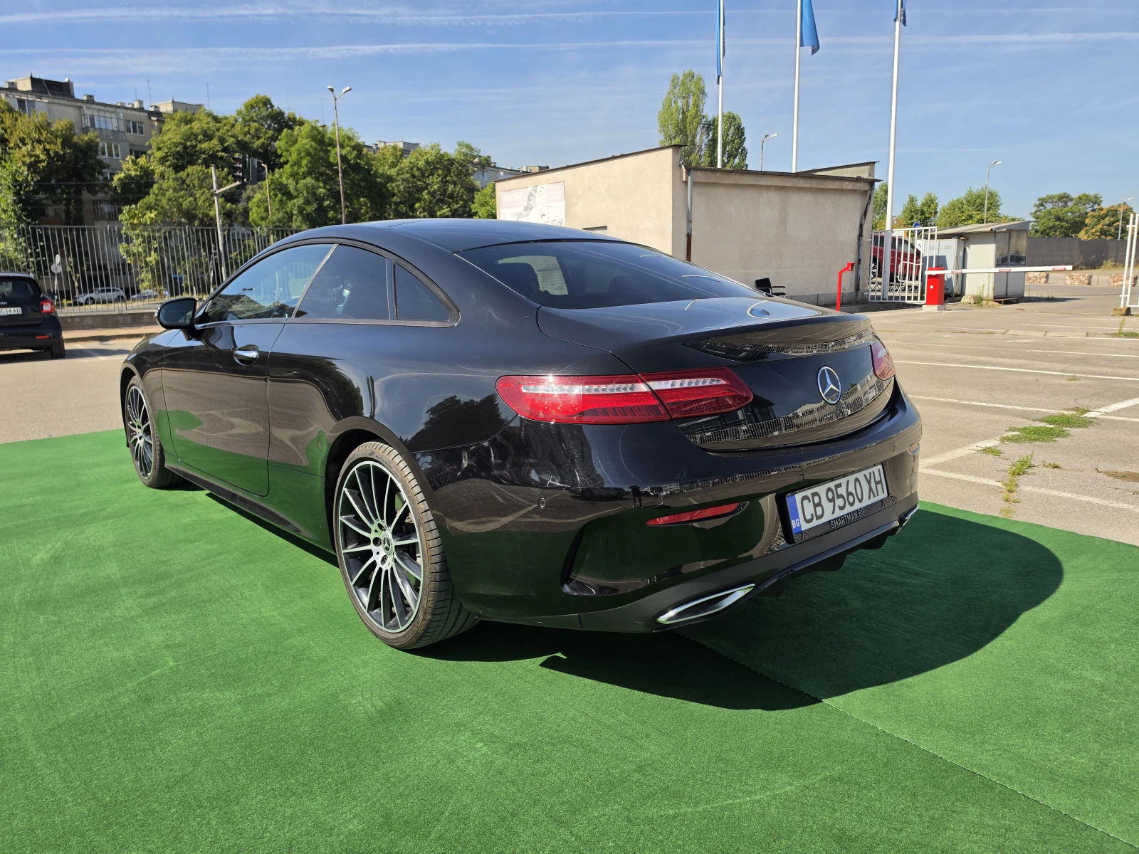 Mercedes-Benz E 400 4MATIC COUPÉ AMG | 340 к.с. | 9G-TRONIC, снимка 4 - Автомобили и джипове - 55726829