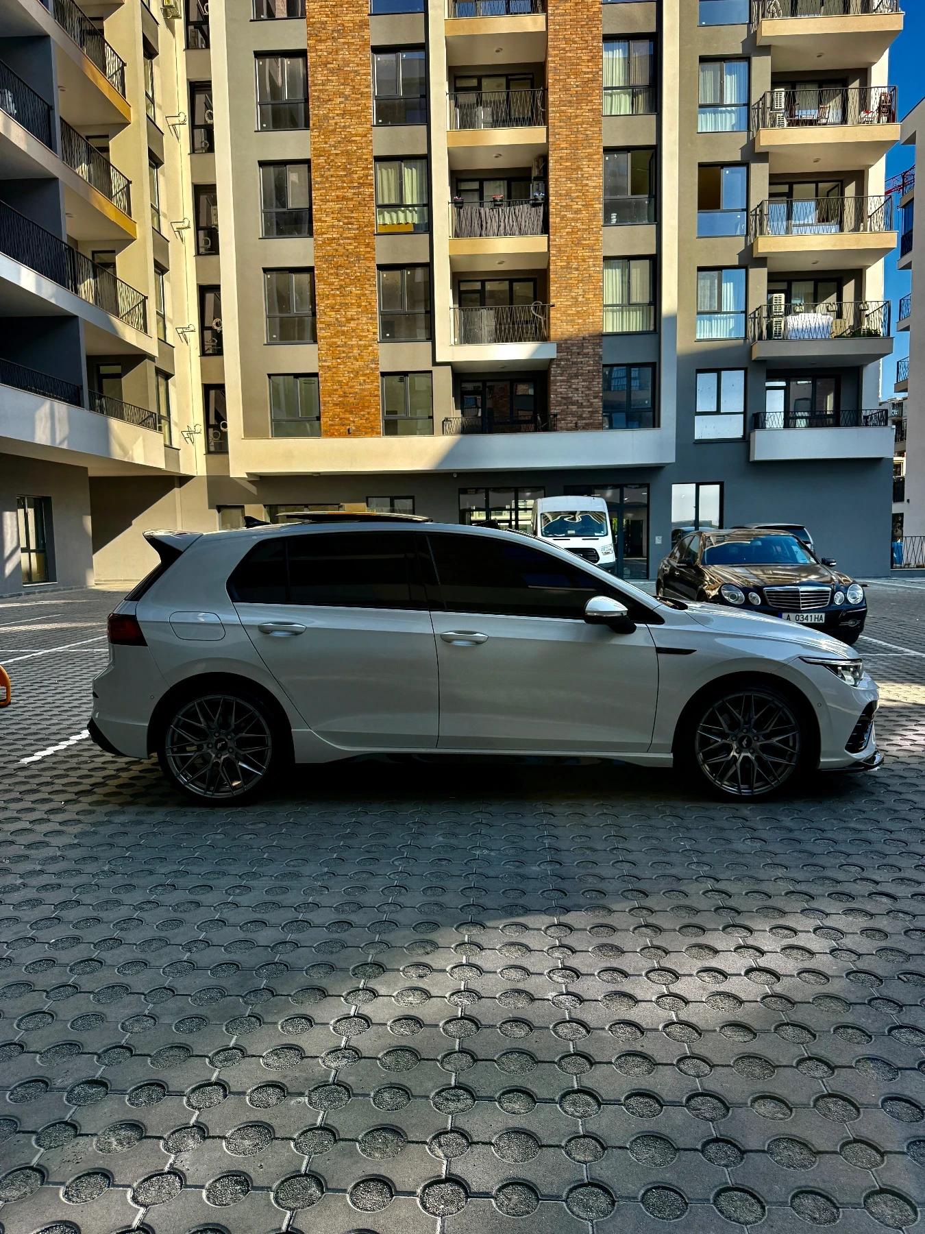VW Golf 8, снимка 10 - Автомобили и джипове - 55841470
