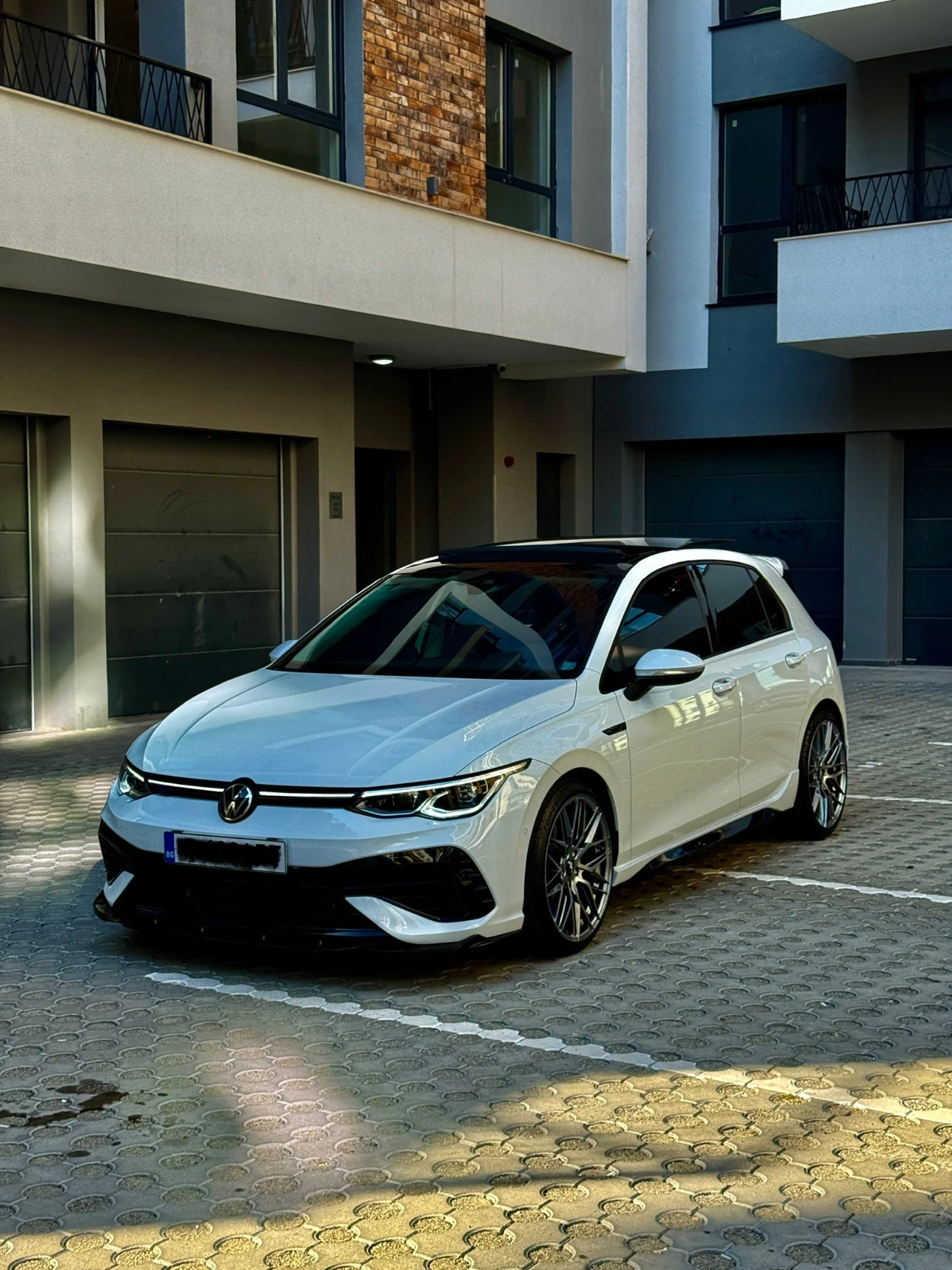 VW Golf 8, снимка 4 - Автомобили и джипове - 55841470