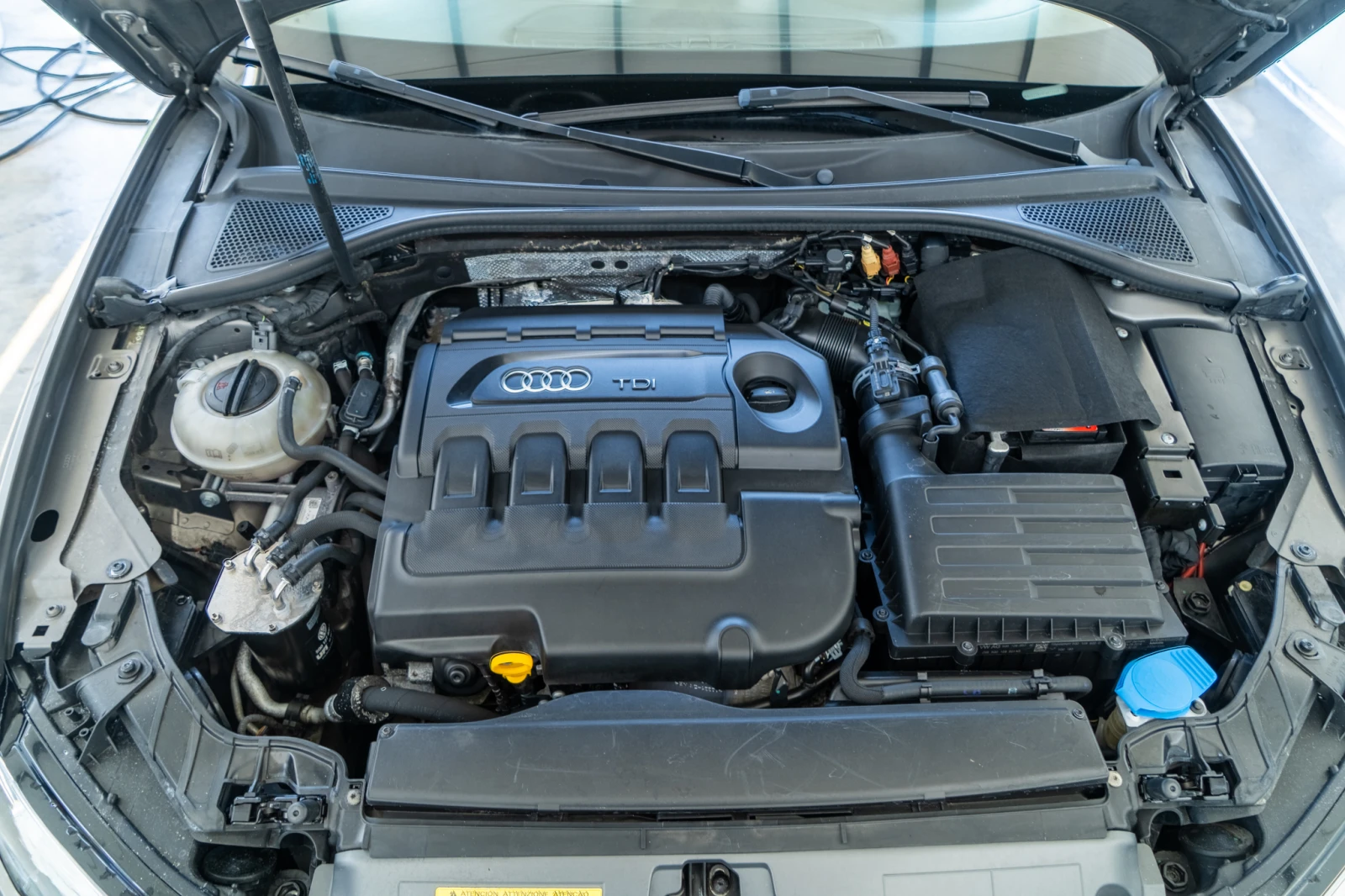 Audi A3 1.6TDI = ATTRACTION = 2015 = TOP = ЛИЗИНГ, снимка 7 - Автомобили и джипове - 55932221