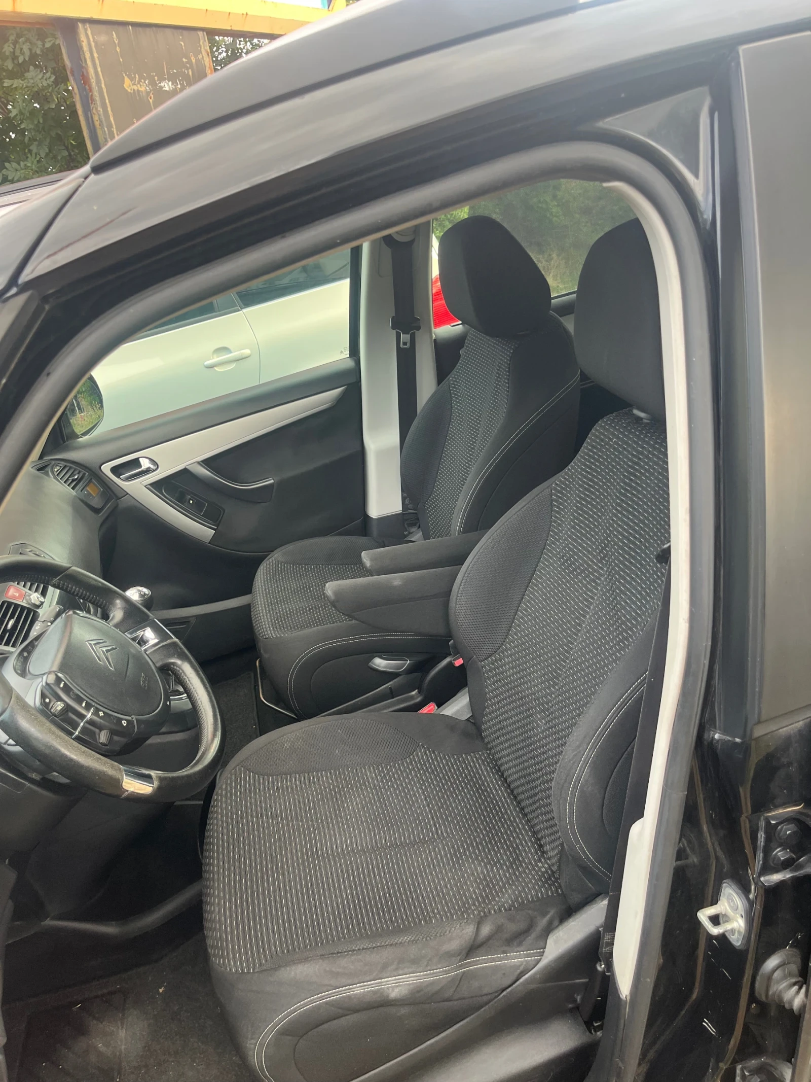 Citroen Grand C4 Picasso, снимка 8 - Автомобили и джипове - 56085929