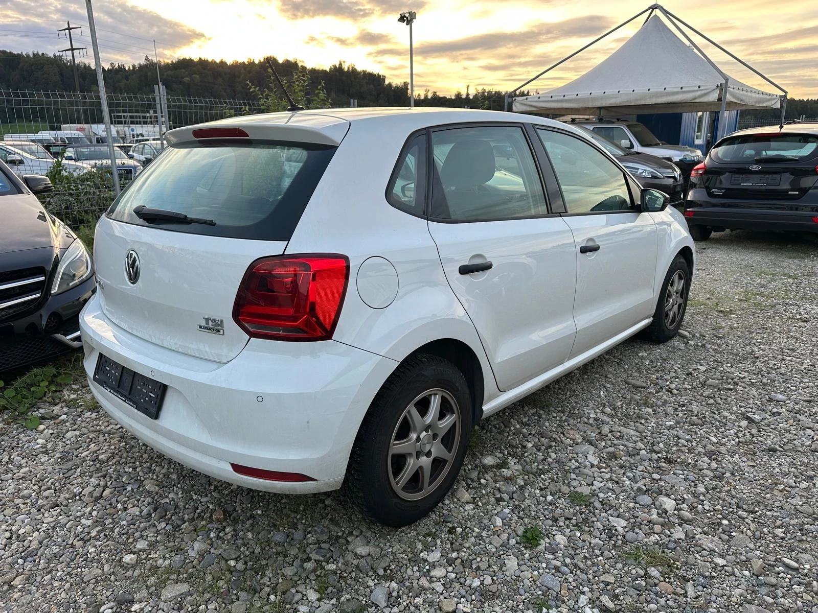 VW Polo 1.2 TSi BMT Swiss, снимка 4 - Автомобили и джипове - 56192296