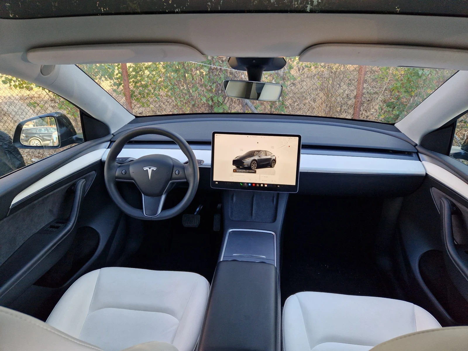 Tesla Model Y LONG RANGE, Dual motor, 26000km, снимка 10 - Автомобили и джипове - 56339420