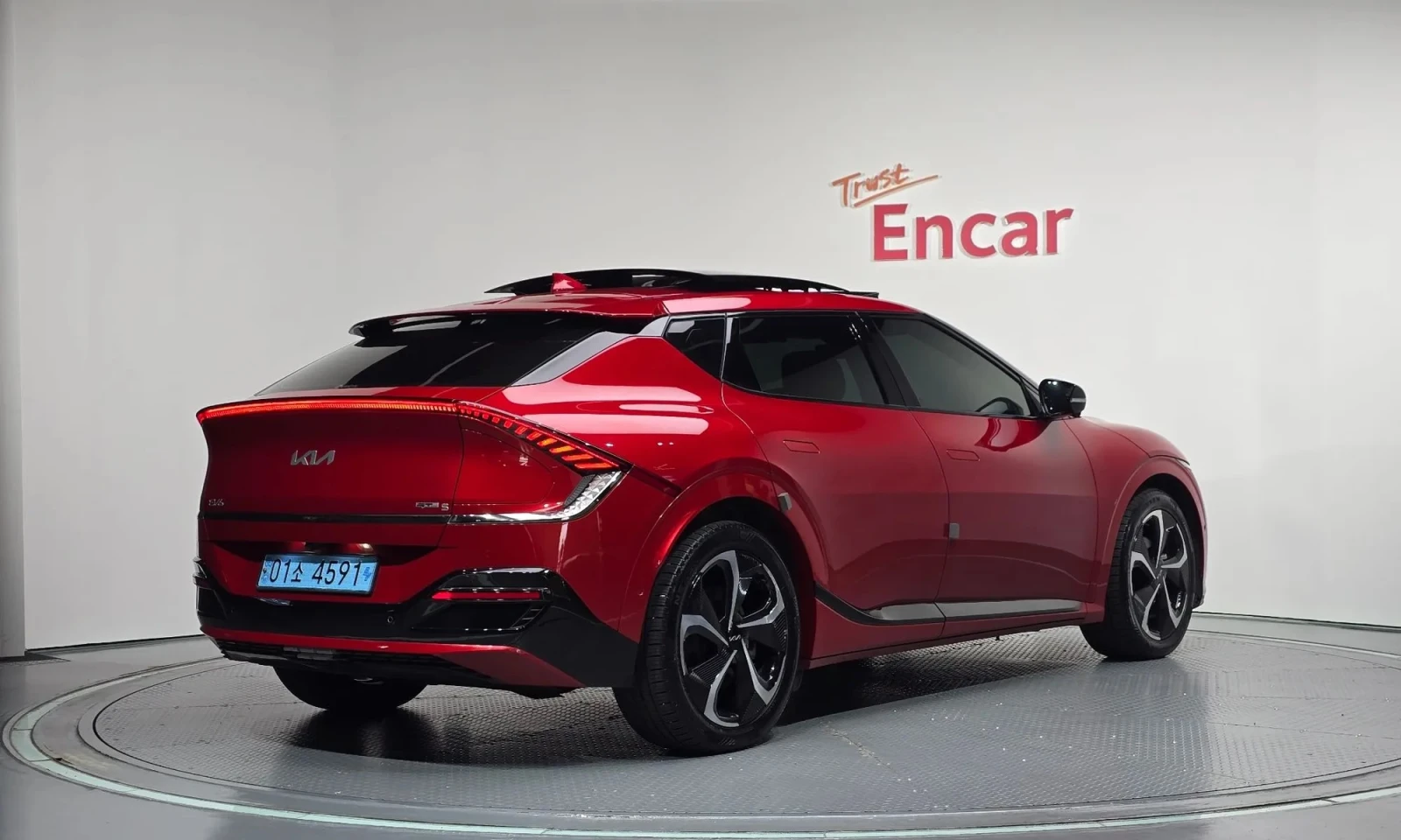 Kia EV6, снимка 3 - Автомобили и джипове - 56625703