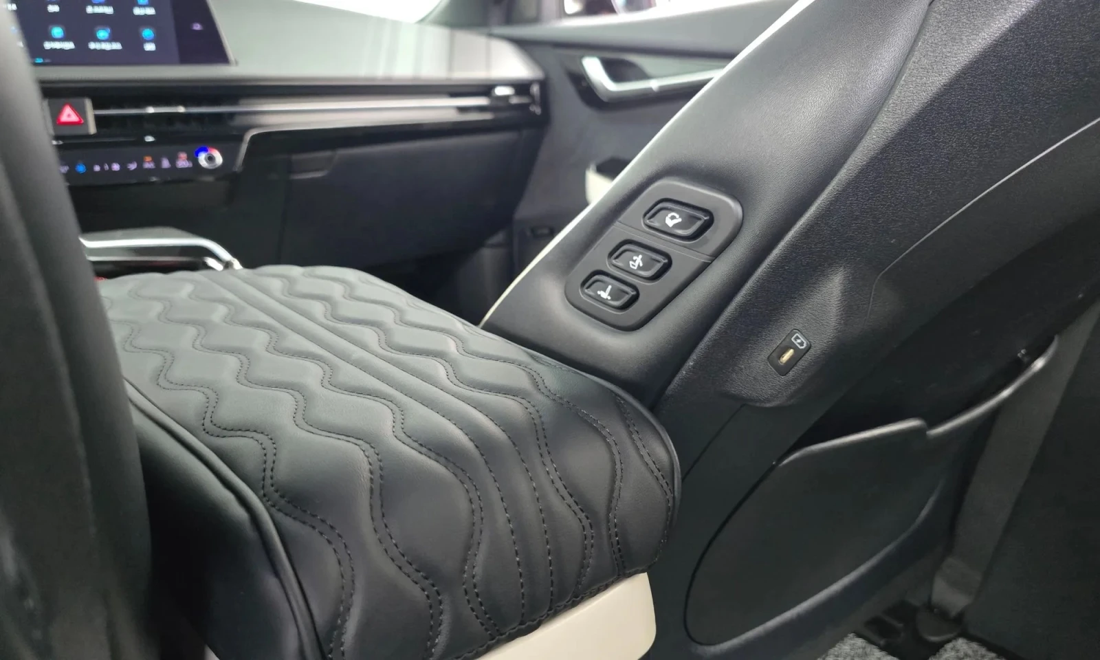 Kia EV6, снимка 8 - Автомобили и джипове - 56625703