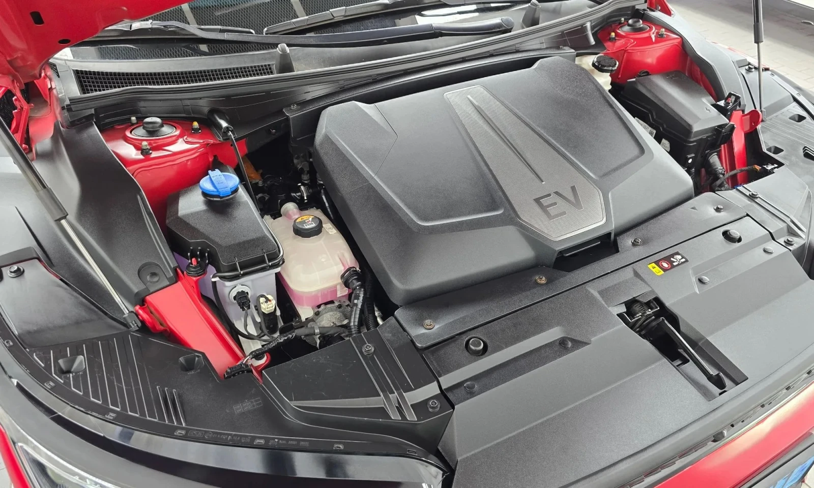 Kia EV6, снимка 9 - Автомобили и джипове - 56625703